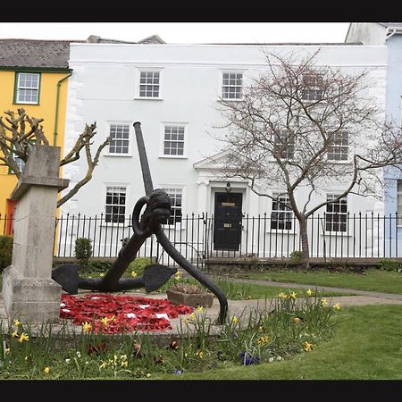 Monmouth House Apartments, Lyme Regis Old Town, Dog Friendly, Parking Exterior foto