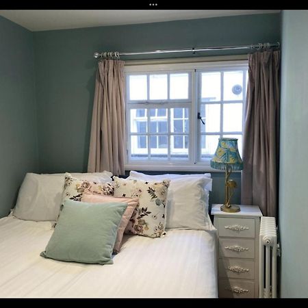 Monmouth House Apartments, Lyme Regis Old Town, Dog Friendly, Parking Exterior foto