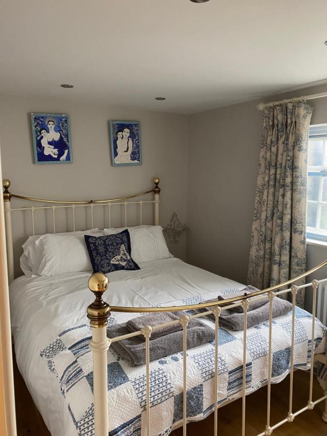 Monmouth House Apartments, Lyme Regis Old Town, Dog Friendly, Parking Exterior foto