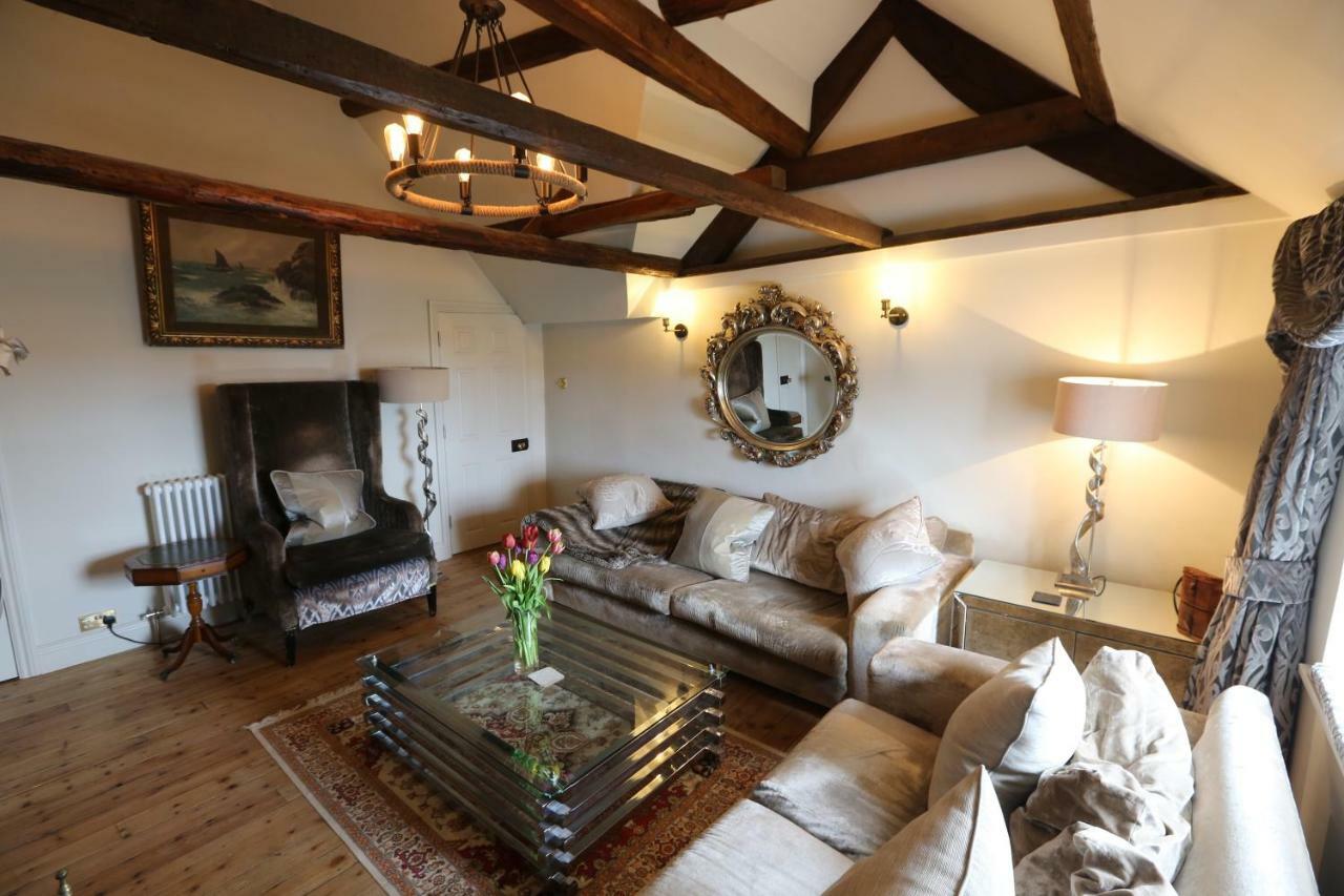 Monmouth House Apartments, Lyme Regis Old Town, Dog Friendly, Parking Exterior foto