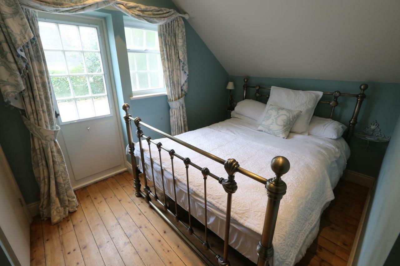 Monmouth House Apartments, Lyme Regis Old Town, Dog Friendly, Parking Exterior foto