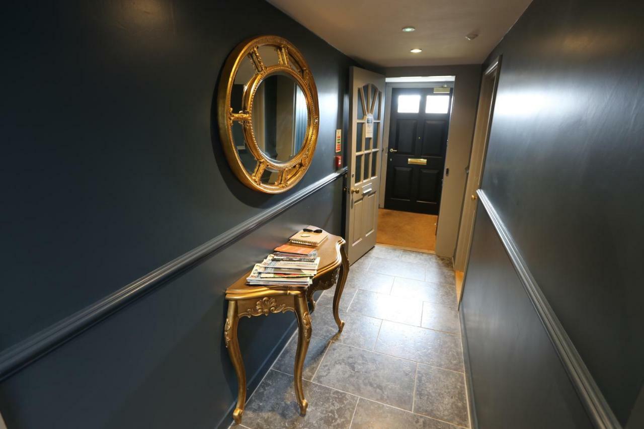 Monmouth House Apartments, Lyme Regis Old Town, Dog Friendly, Parking Exterior foto