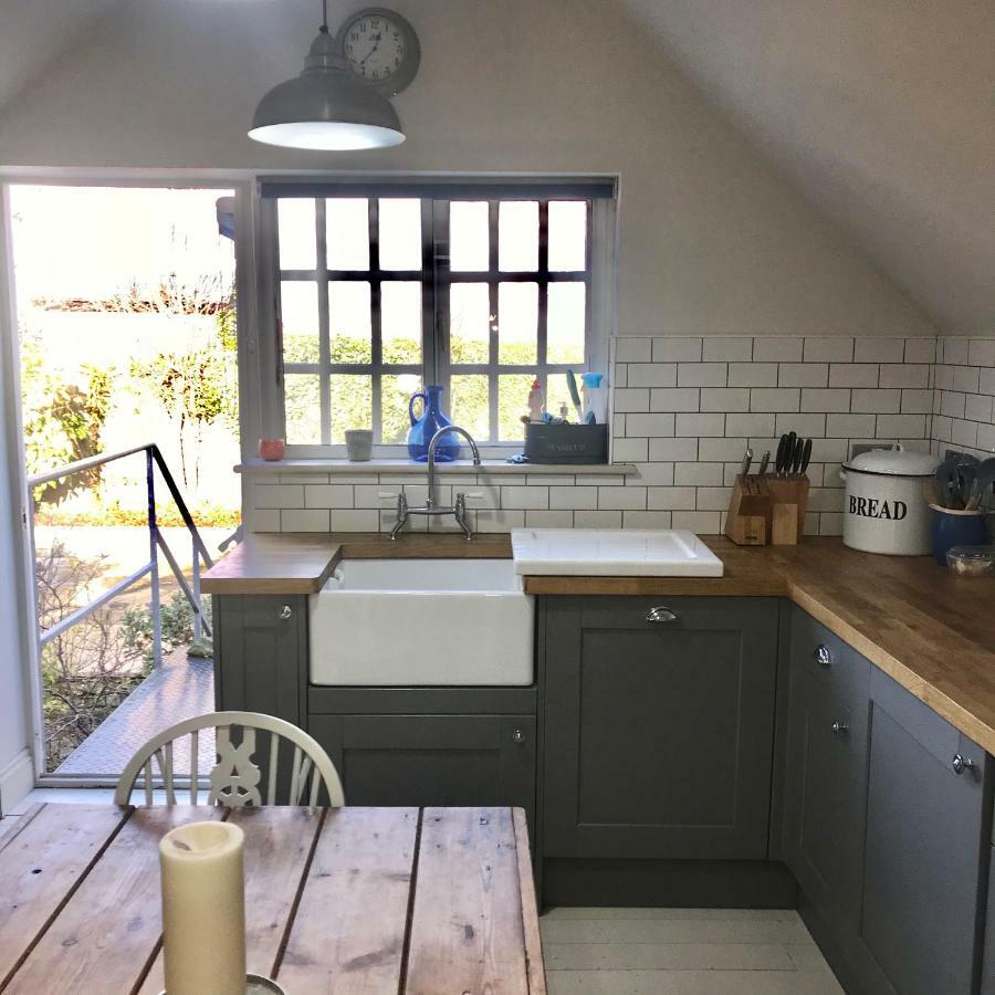 Monmouth House Apartments, Lyme Regis Old Town, Dog Friendly, Parking Exterior foto